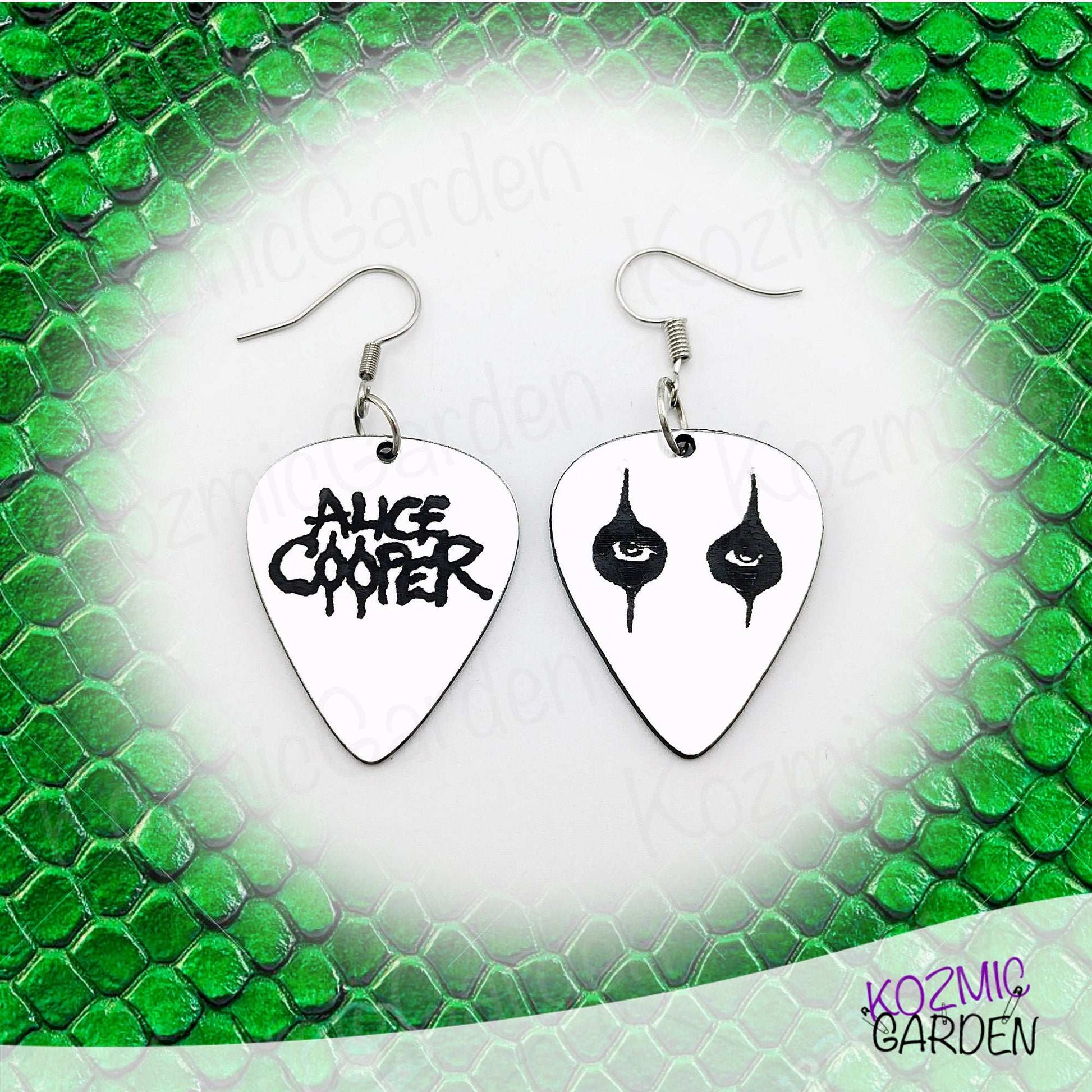 Alice Cooper Guitar Pick Earrings - Rock your look