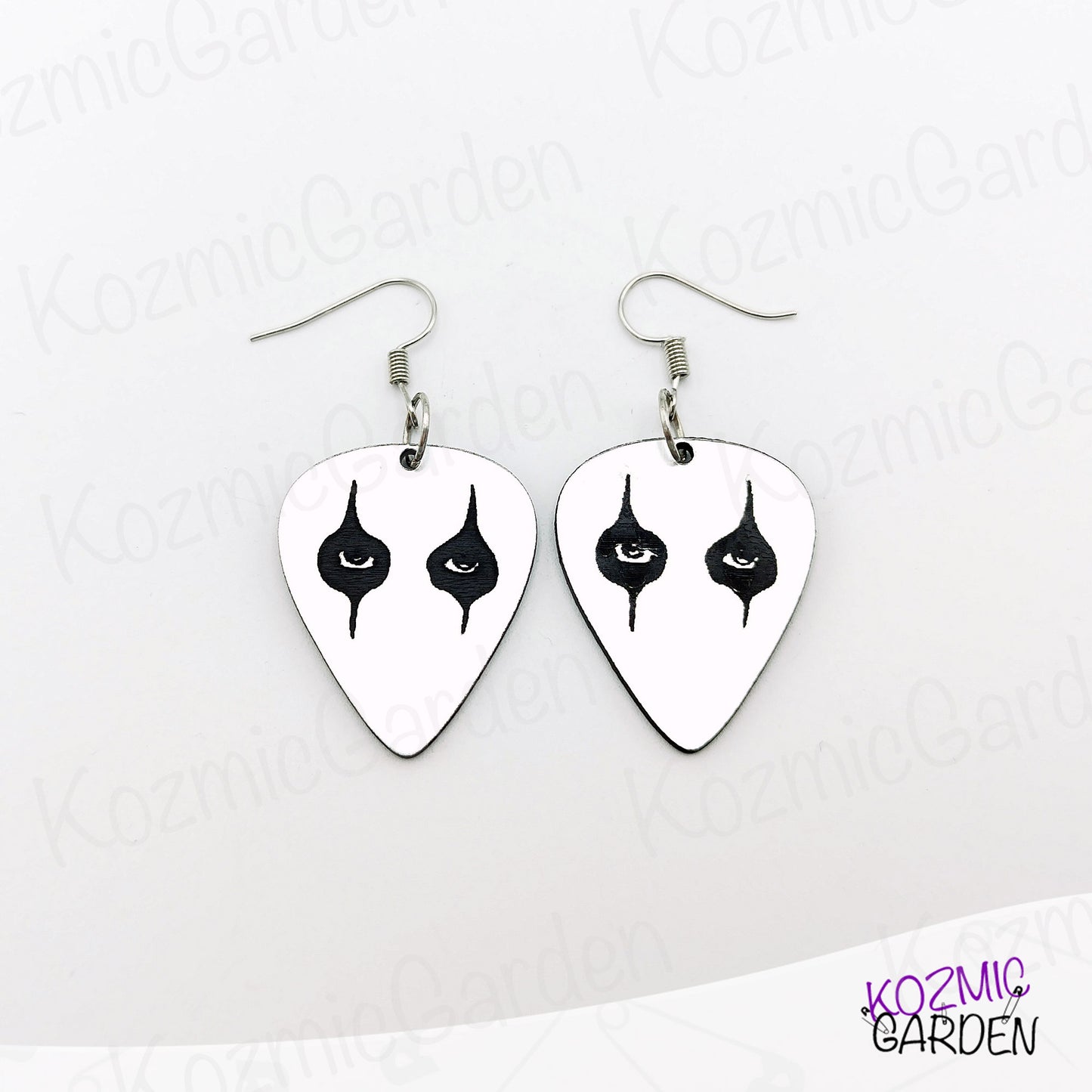 Alice Cooper Guitar Pick Earrings - Rock your look
