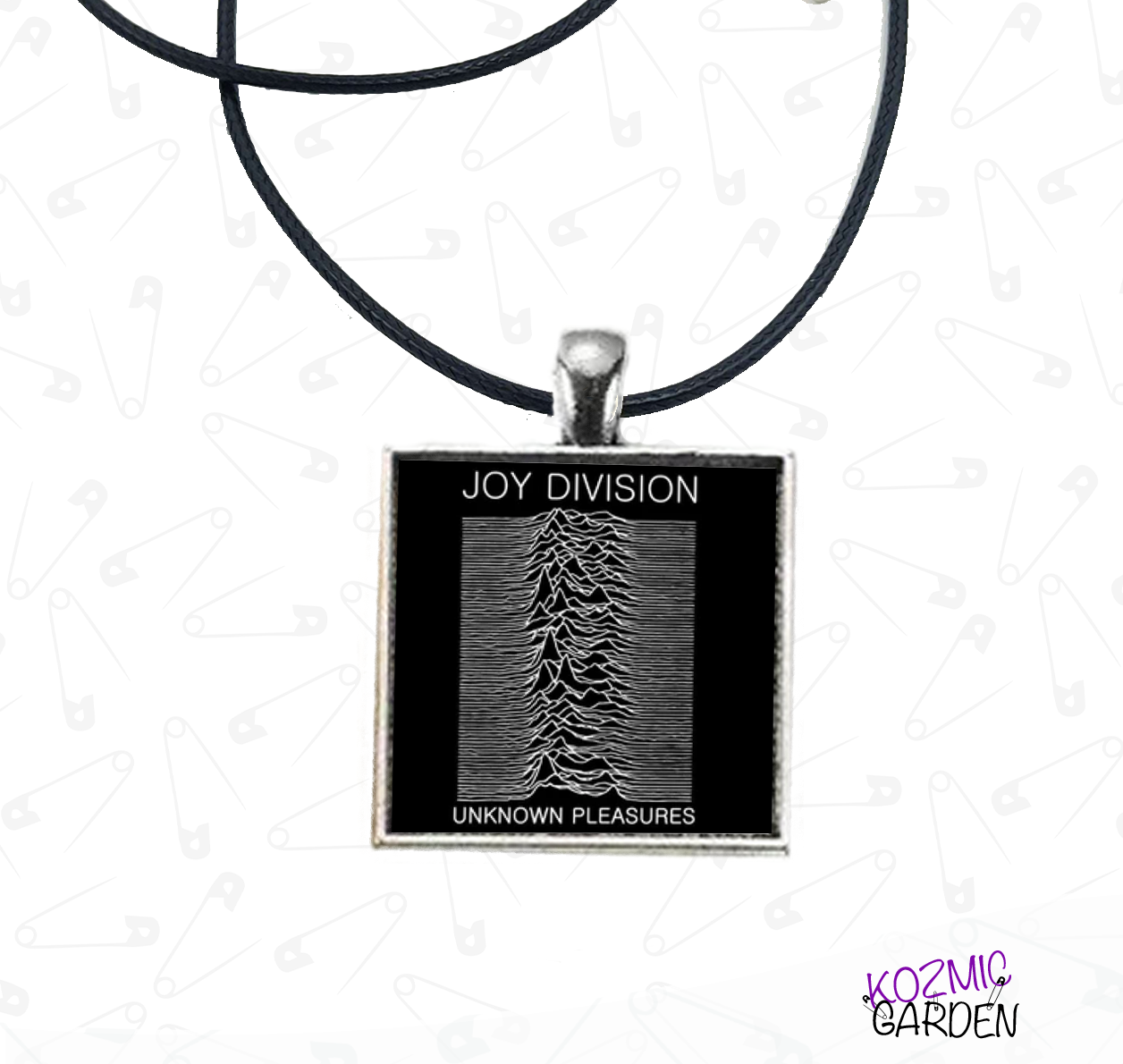 Custom Resin Pendant - Bring your family and your idols with you!