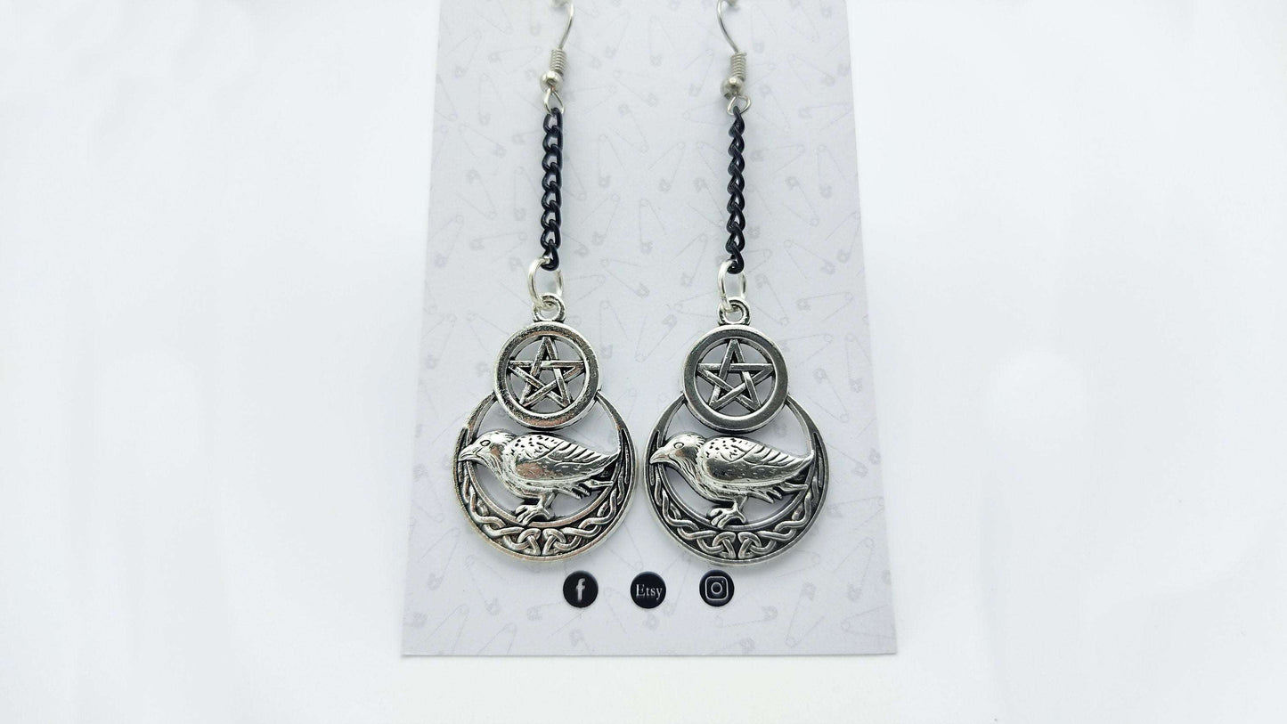 PENTAGRAM RAVEN EARRINGS - Kozmic Garden