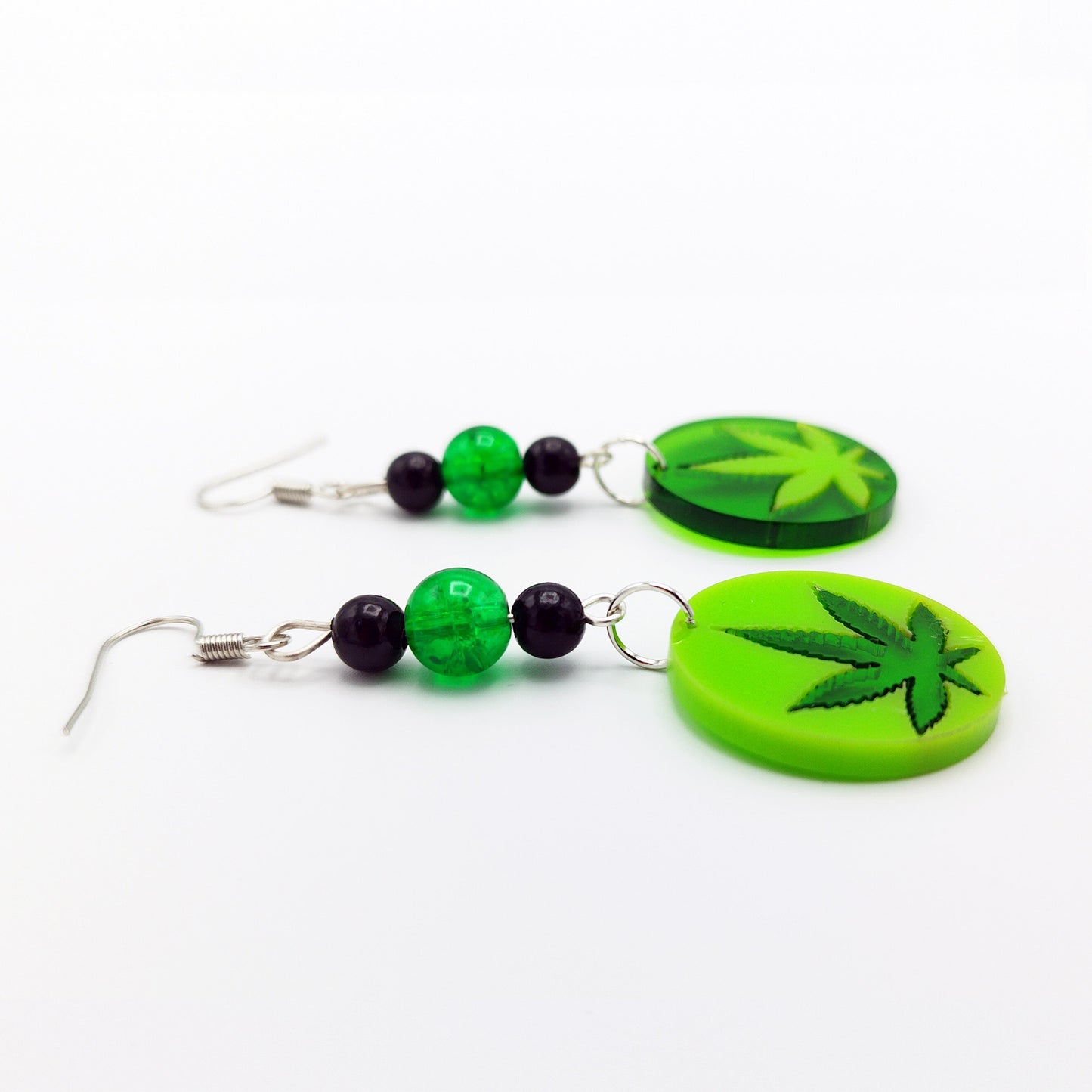 WEED LEAF EARRINGS - Kozmic Garden