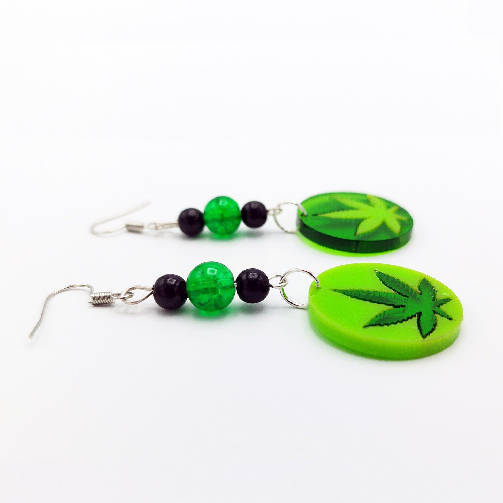 WEED LEAF EARRINGS - Kozmic Garden