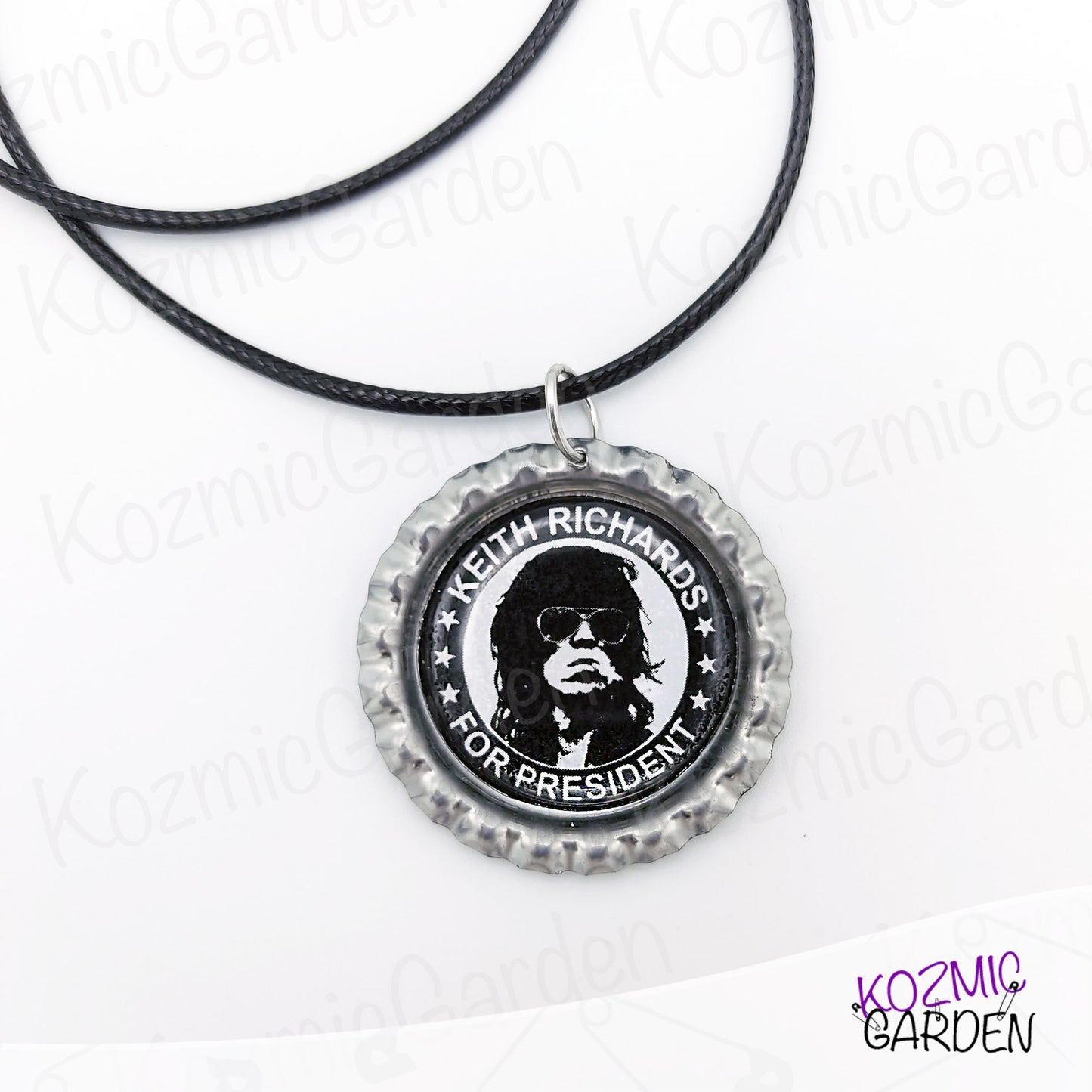 ROCK LEGEND PENDANT | Encapsulate the spirit of Rock 'n' Roll!