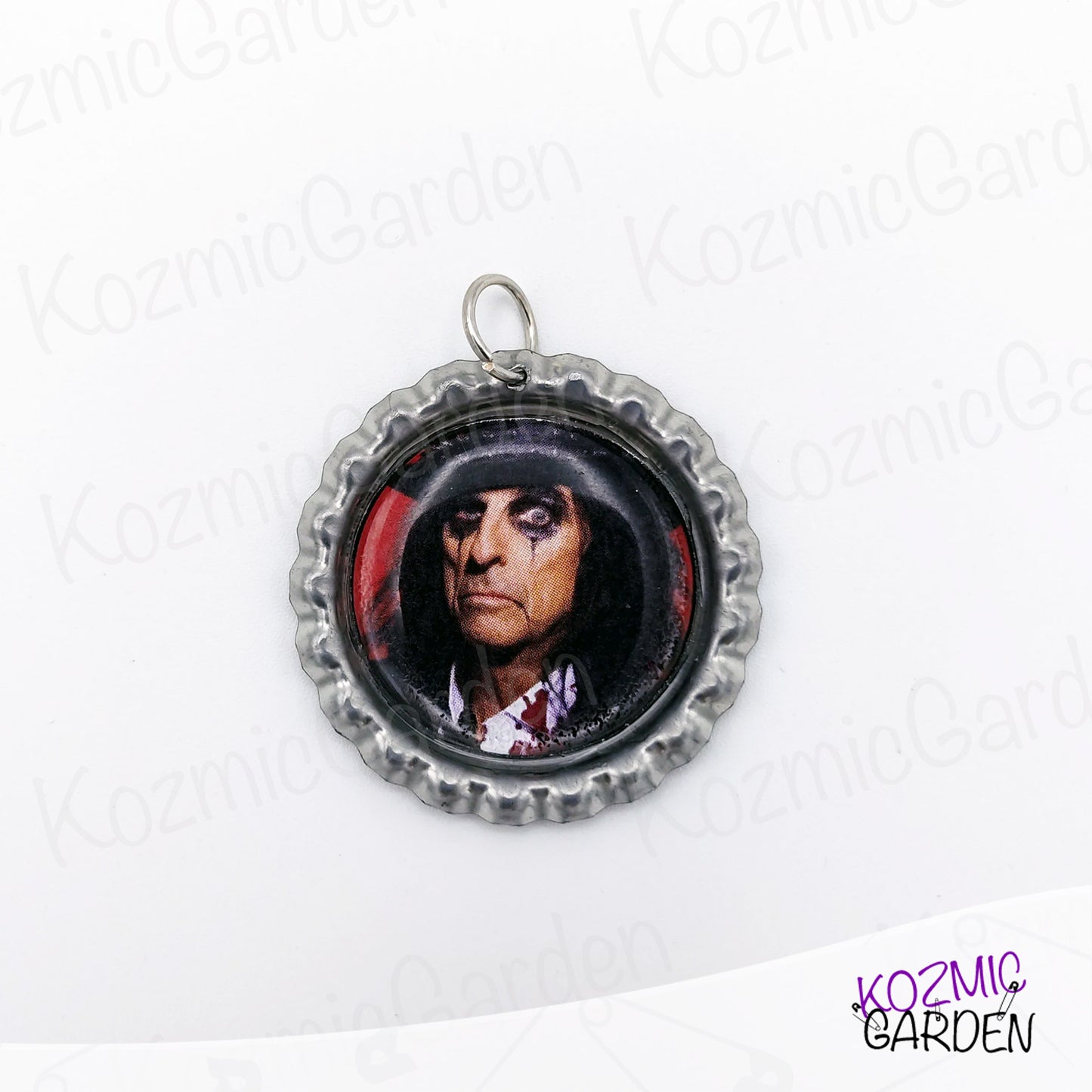 ROCK LEGEND PENDANT | Encapsulate the spirit of Rock 'n' Roll!