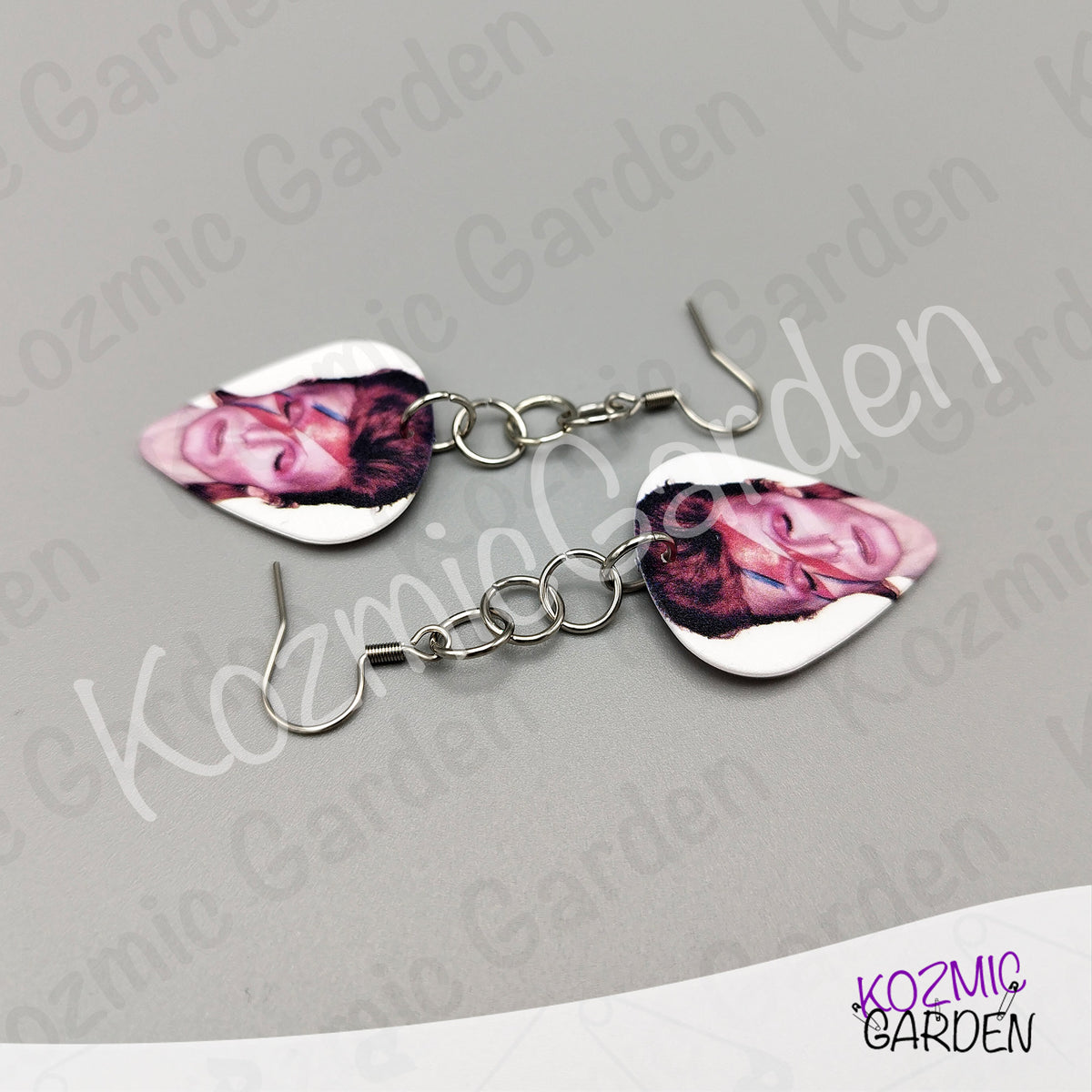 Aladdin Sane Guitar Pick Earrings | Rock Dangle Earrings for Bowie Fans