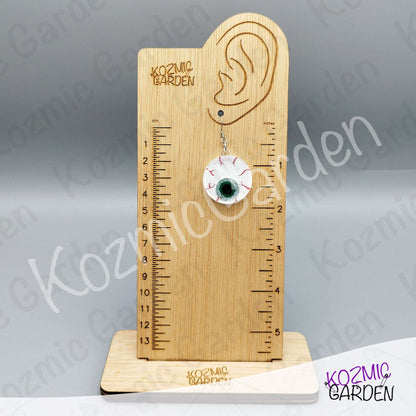 Eyeball Shaker Earrings | Go look around on Halloween!
