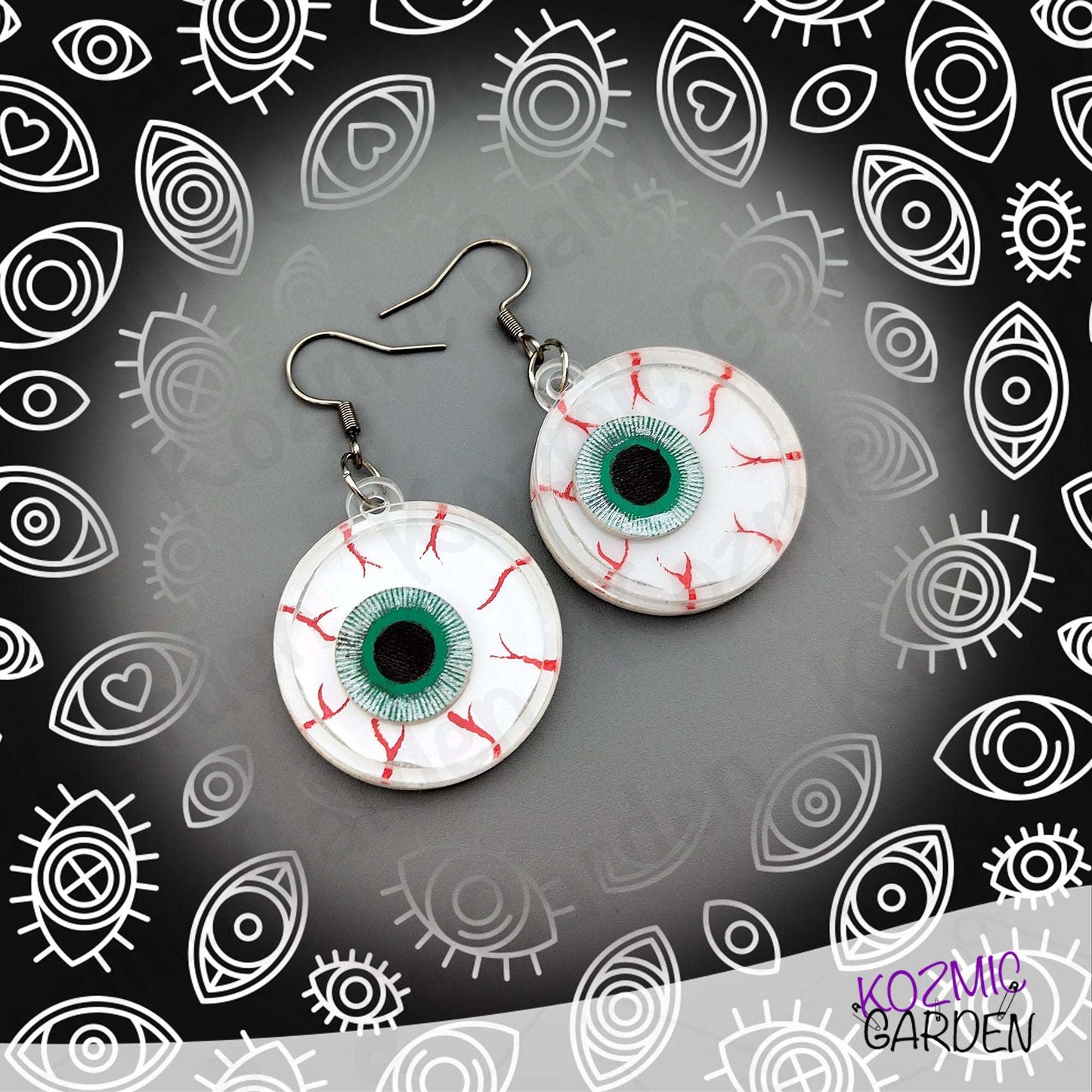 Eyeball Shaker Earrings | Go look around on Halloween!