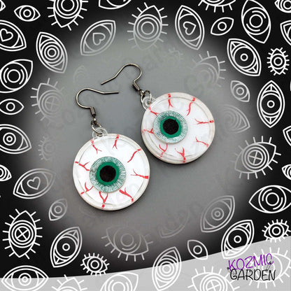 Eyeball Shaker Earrings | Go look around on Halloween!