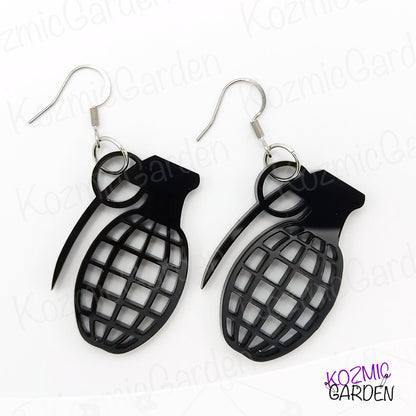 HAND GRENADE EARRINGS | Let your style explode!