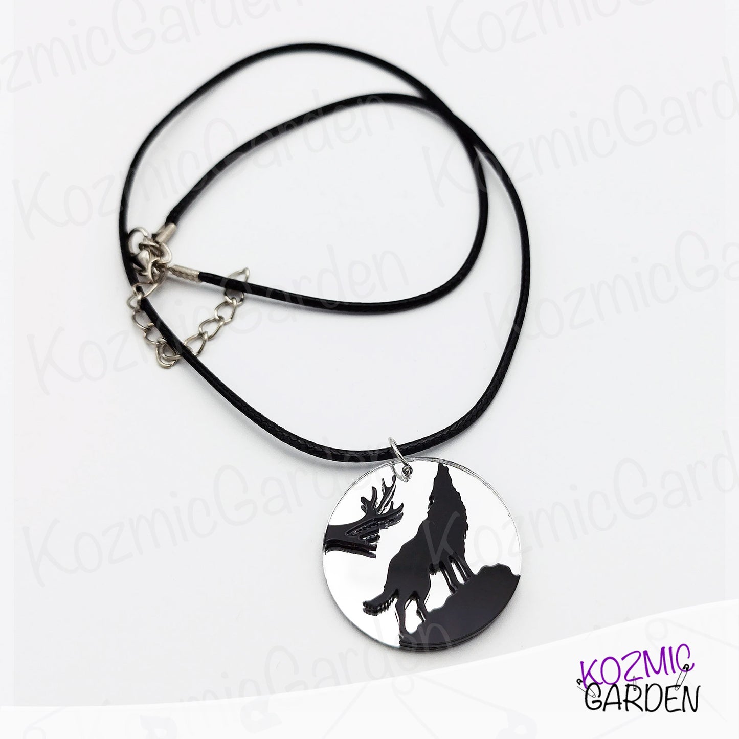 HOWLING WOLF EARRINGS | Unleash the magic of the night!