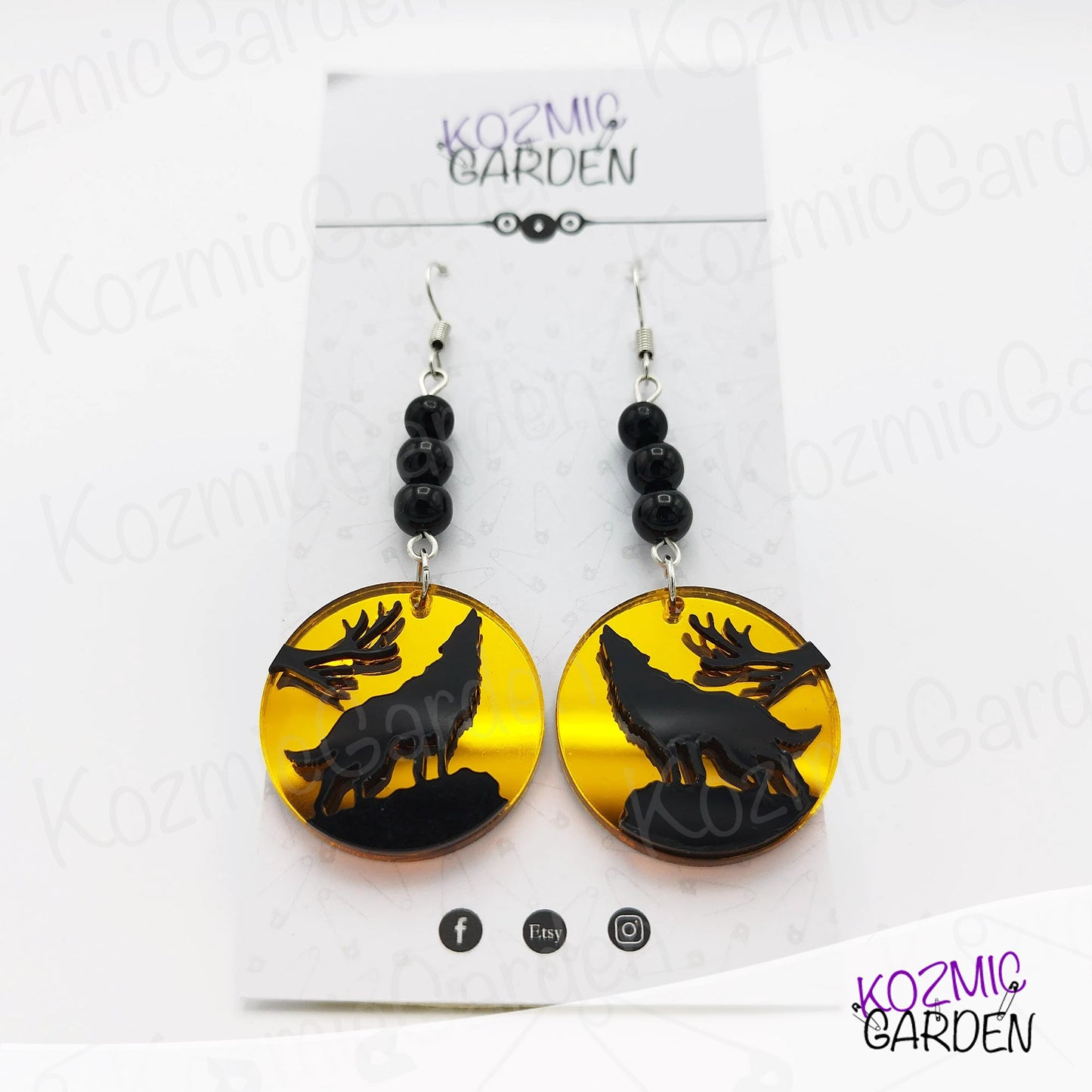 HOWLING WOLF EARRINGS | Unleash the magic of the night!