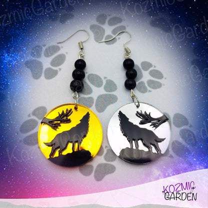 HOWLING WOLF EARRINGS | Unleash the magic of the night!