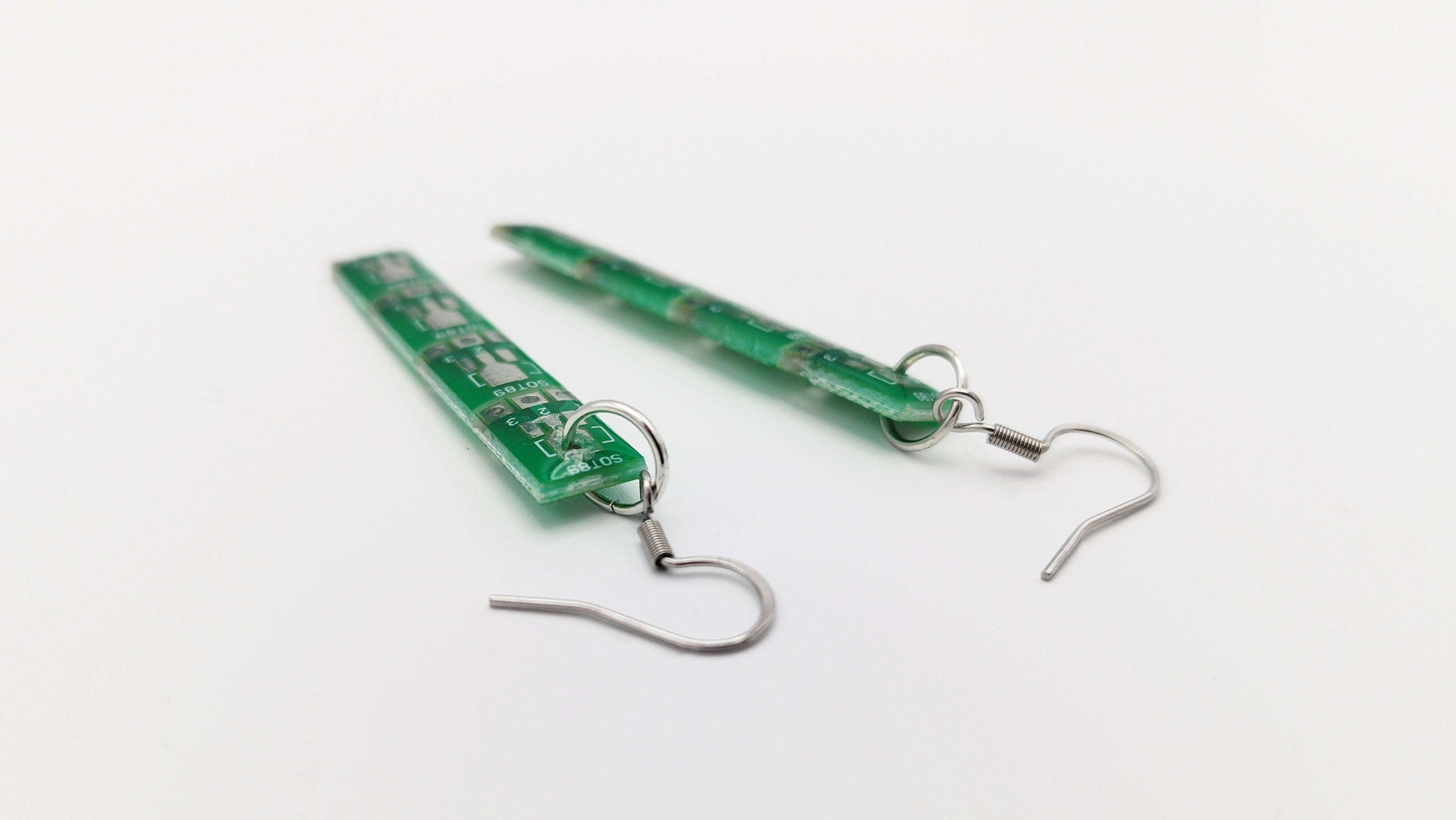 MICROCHIP EARRINGS - Kozmic Garden