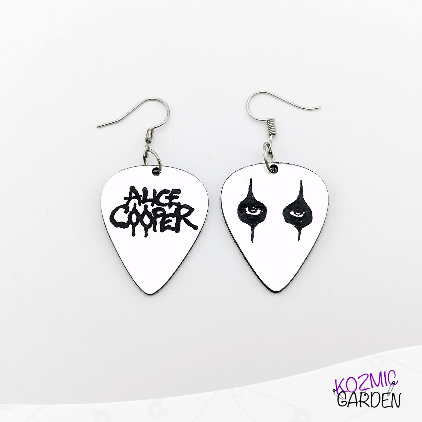 Alice Cooper Guitar Pick Earrings - Rock your look