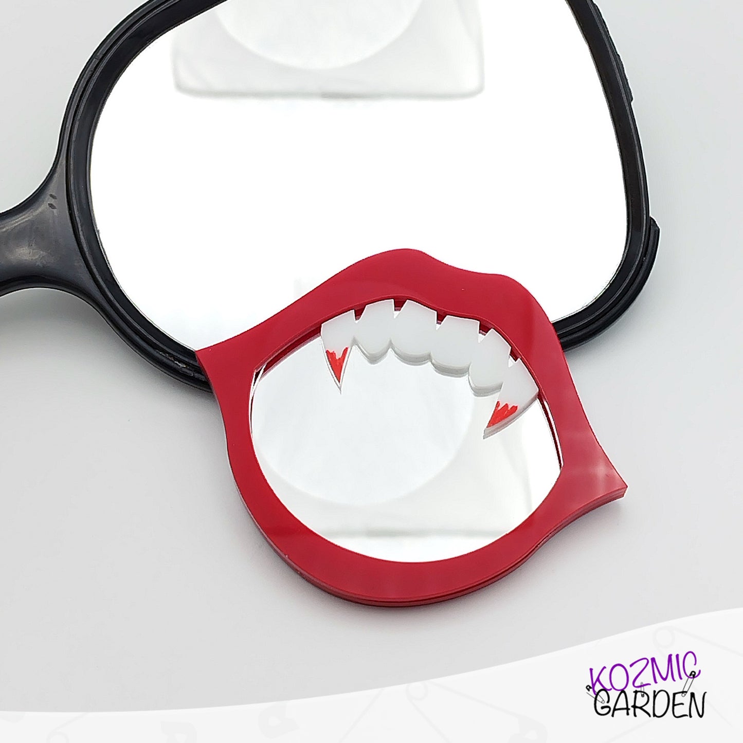 Vampire Mouth Pocket Mirror – Show off your fangs!