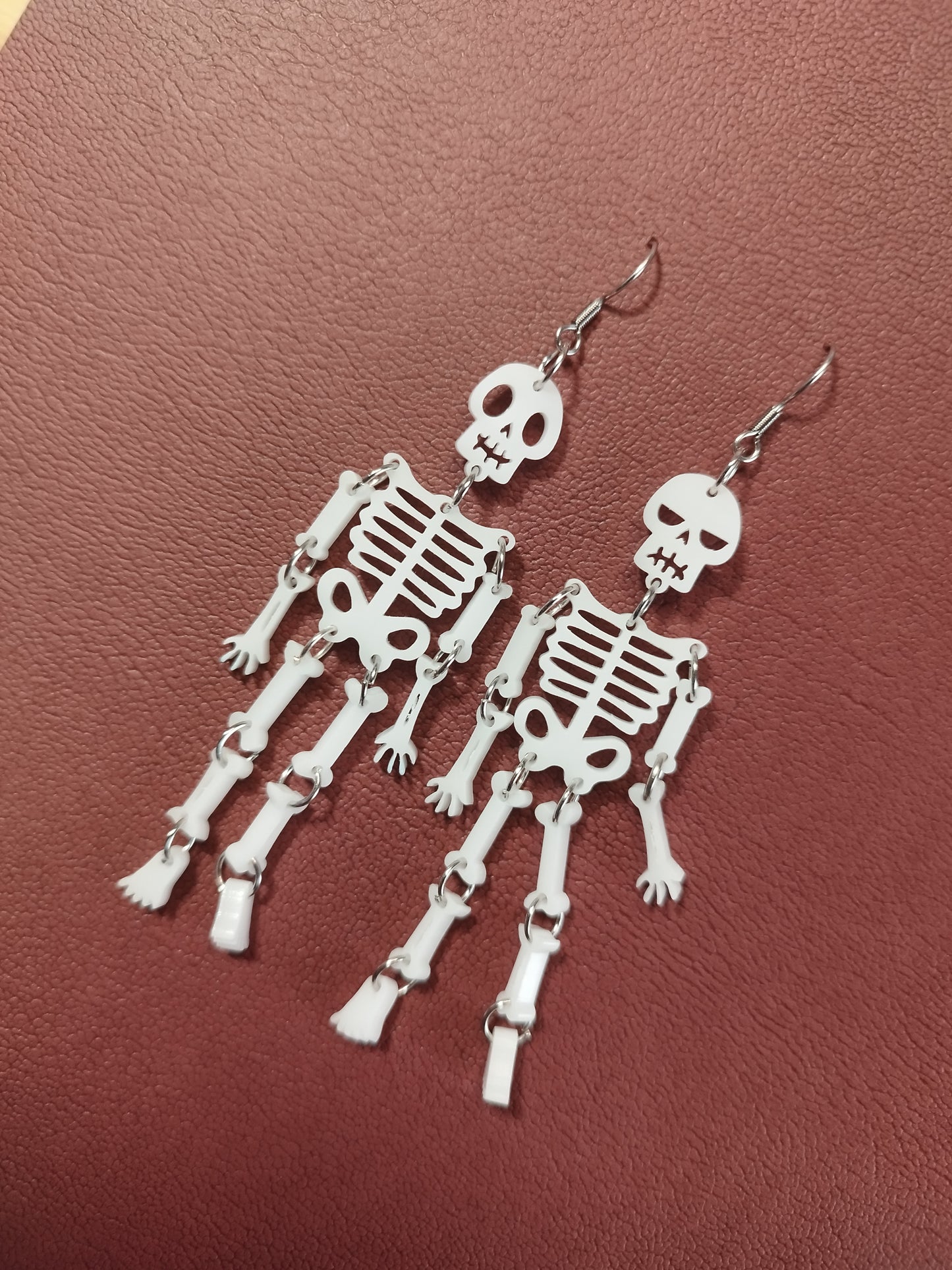 ARTICULATED SKELETON EARRINGS | Move to the rhythm of your own bones!