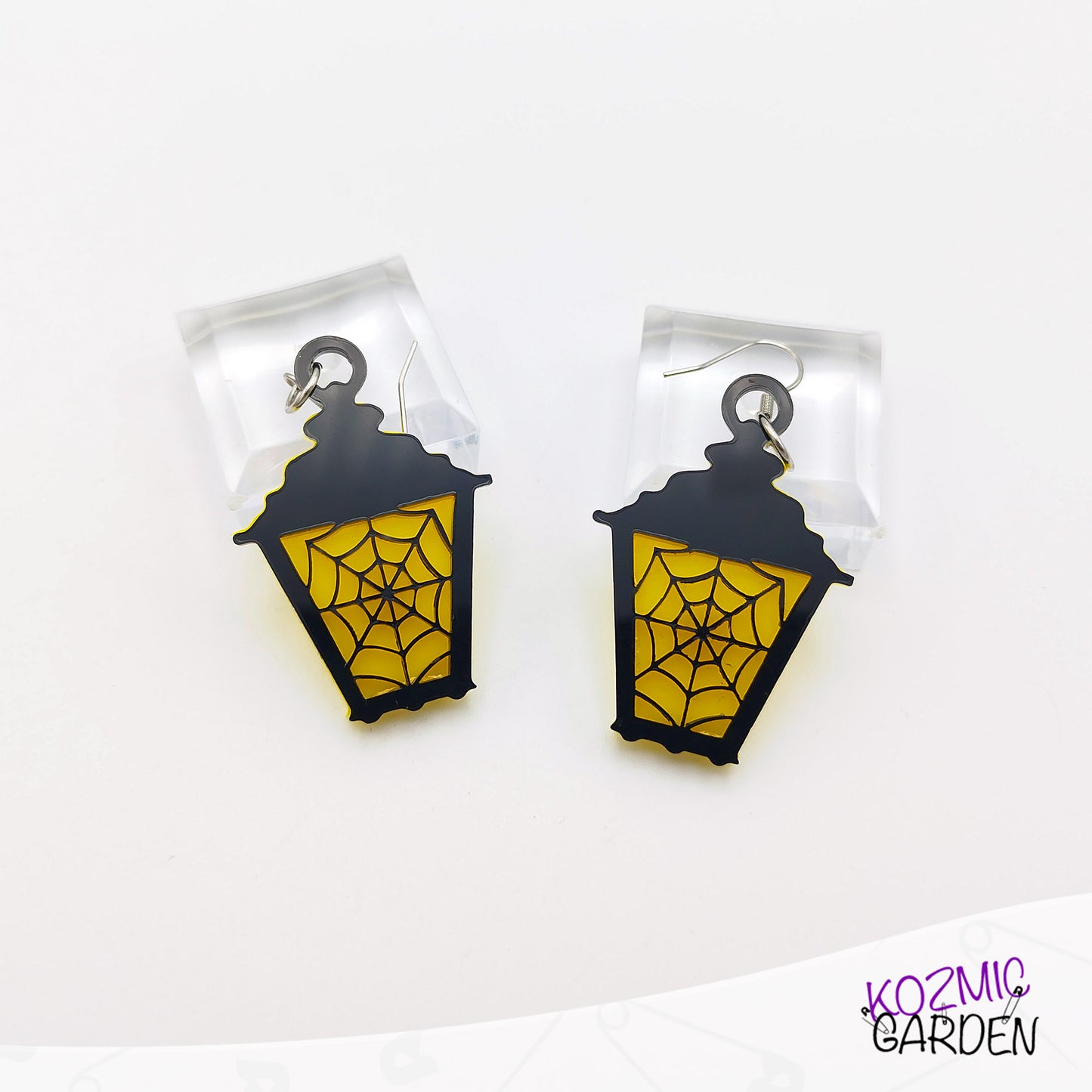 Spider Web Lantern Earrings  – Light up your Spookiness!