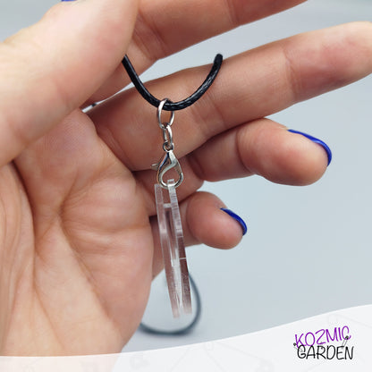 Transparent Guitar Pick Holder Pendant – Keep Your Picks Close in Style!