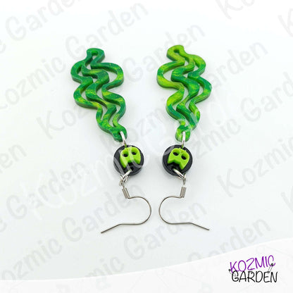 Cat-Sith Magic Smoke Earrings! – Mismatched Halloween Witchy Dangles