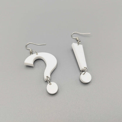 Mismatched Earrings Question and exclamation mark_04