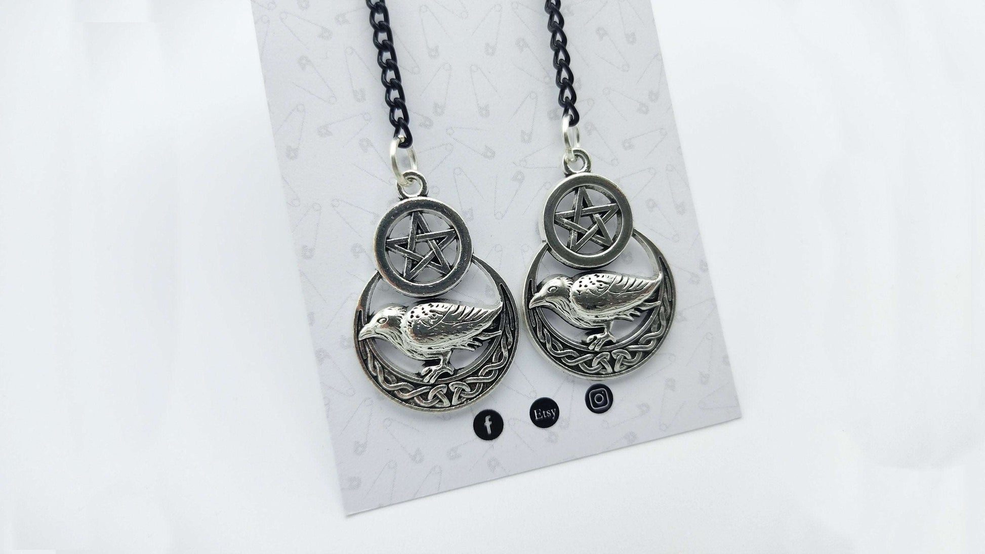 PENTAGRAM RAVEN EARRINGS - Kozmic Garden