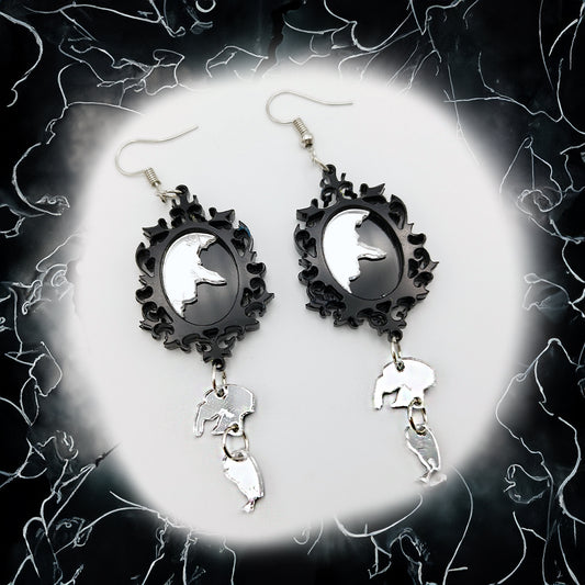 Broken Mirror Earrings | Reflect your dark elegance!