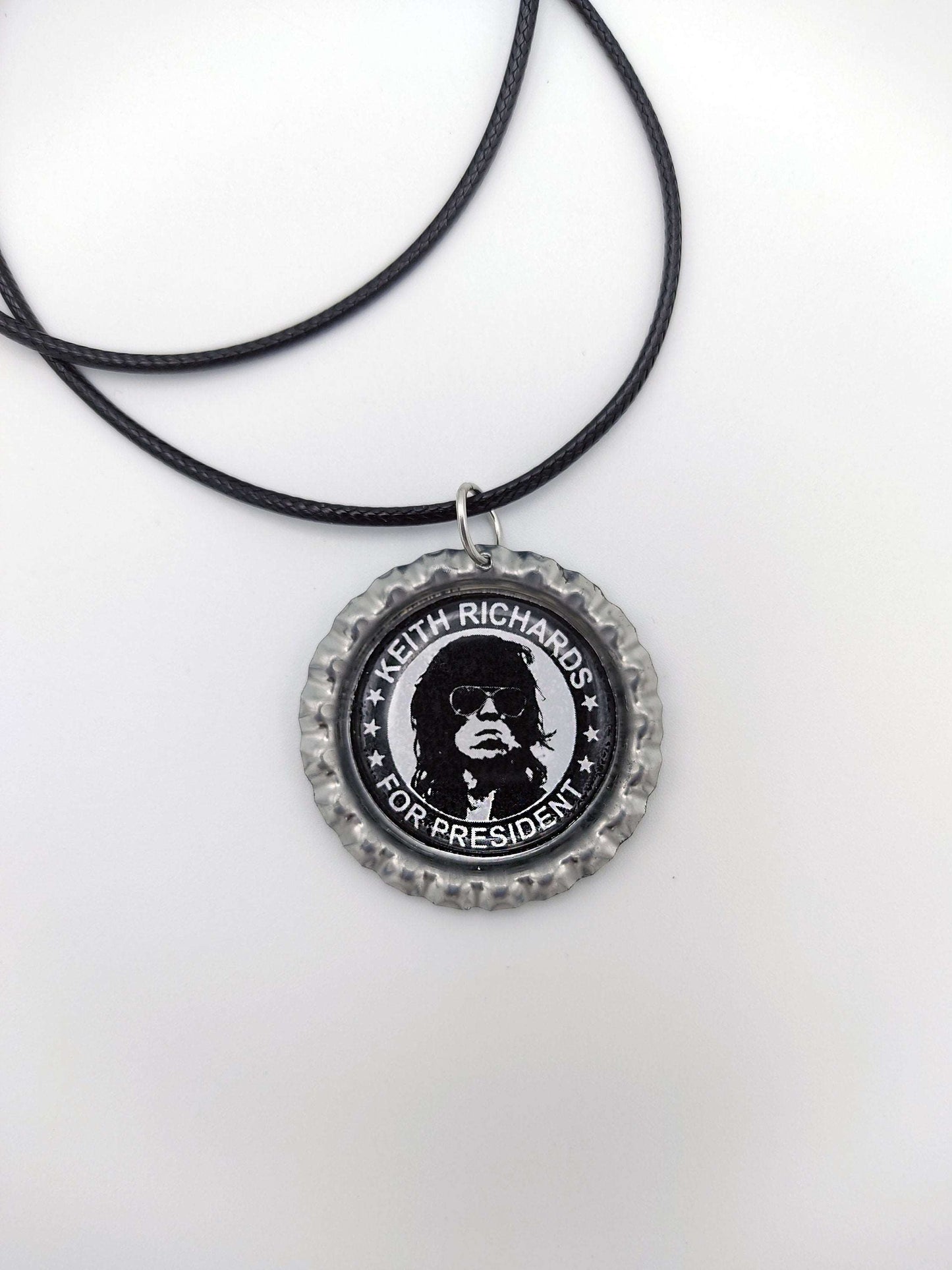 Rocker Pendant_Keith Richards 02