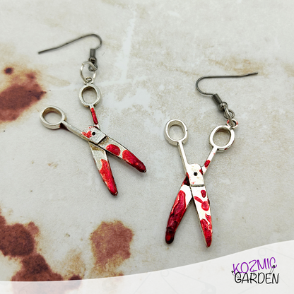 BLOODY SCISSORS EARRINGS | Cut through the ordinary!