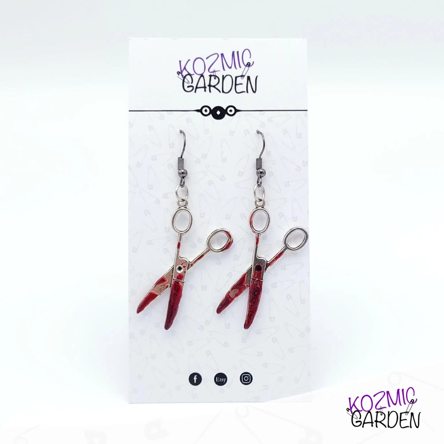 BLOODY SCISSORS EARRINGS | Cut through the ordinary!