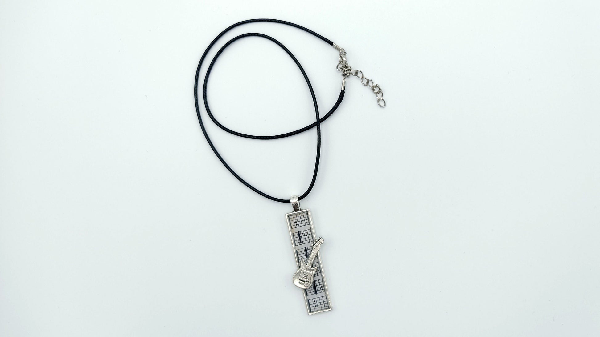 GUITAR CHORDS PENDANT - Kozmic Garden